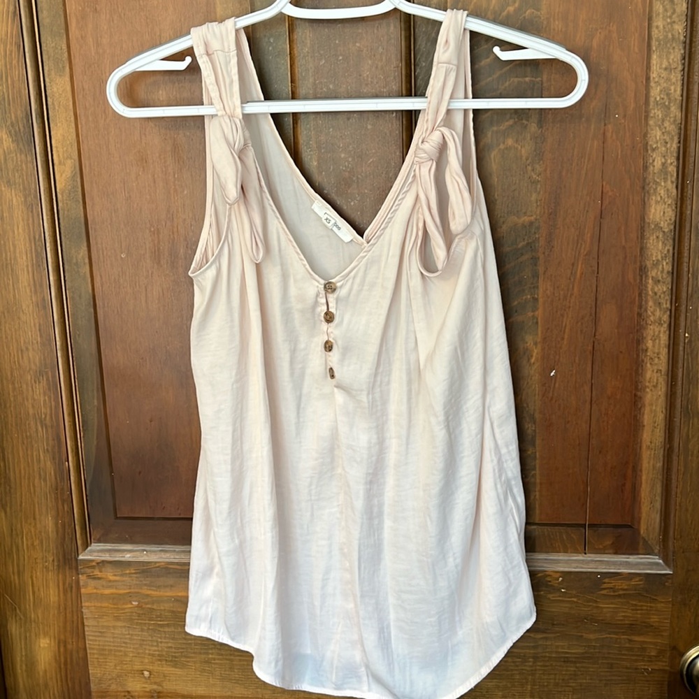 Light pink tank